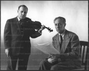 1948 - Bohuslav Martinů s houslistou Josephem Fuchsem.